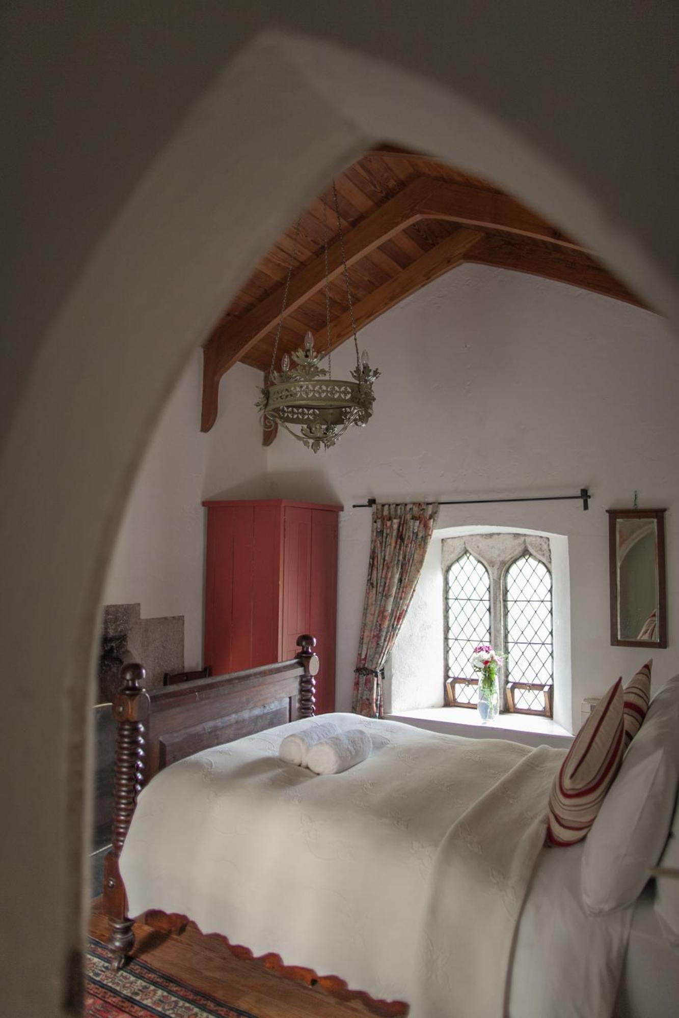Villa Anne'S Grove Miniature Castle Castletownroche Exterior foto